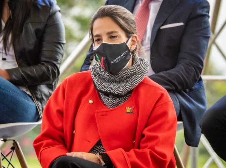 ¡Logro histórico para las mujeres! Bogotá es ciudad pionera en América Latina por su Sistema Distrital de Cuidado y la prestación de servicios a través de las Manzanas del Cuidado. En la foto, la secretaria Distrital de la Mujer, Diana Rodríguez. 