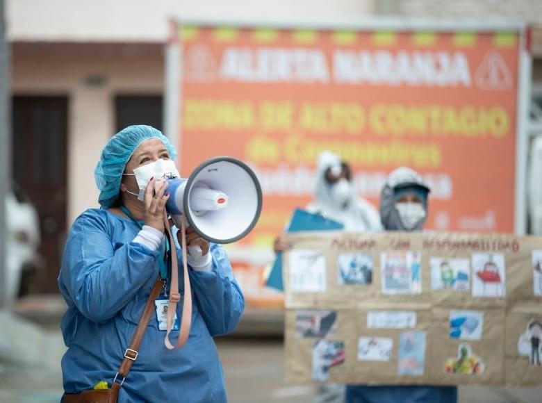 Miembros del Distrito recorrieron puerta a puerta, cada una de las Zonas de Cuidado Especial para enviar mensajes de prevención de contagios.