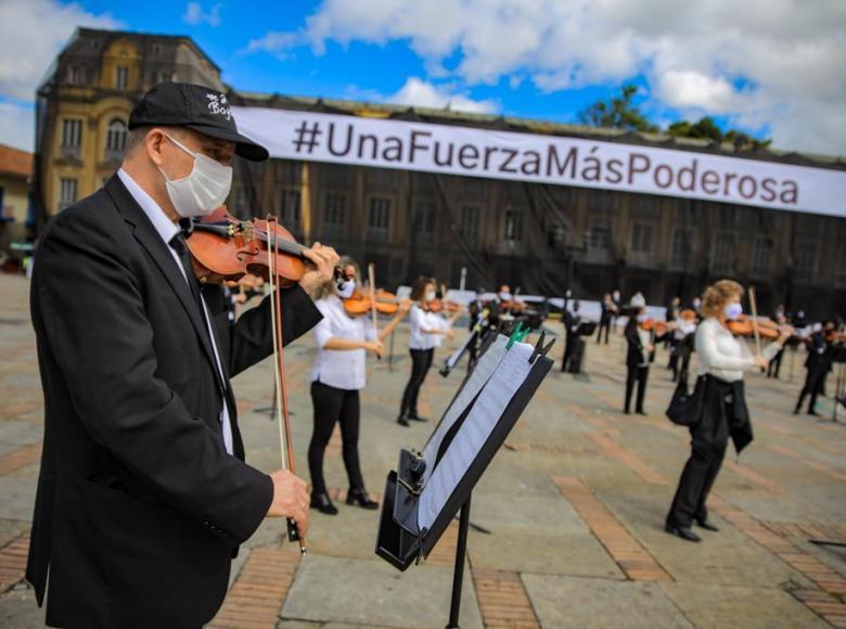 “Confiamos en la fuerza de la creación, en la no violencia como una fuerza más poderosa": Así se refirió a este concierto Nicolás Montero, secretario de Cultura, Recreación y Deporte.