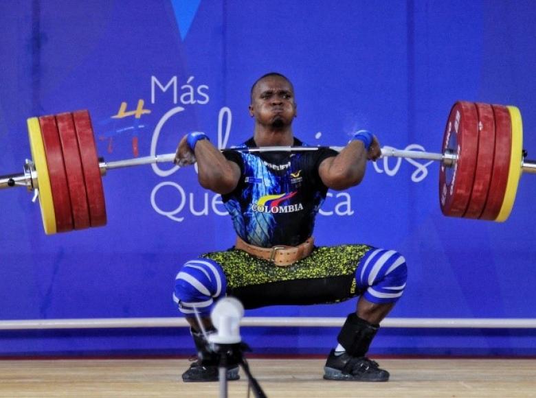 Santiago Rodallegas, en levantamiento de pesas, categoría 89 kgs, ganó oro en el arranque y en el envión con nueva marca suramericana.