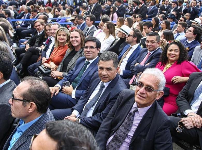 El gabinete distrital también estuvo invitado a la posesión de Gustavo Petro Urrego, presidente de Colombia para los siguientes cuatro años (2022-2026).