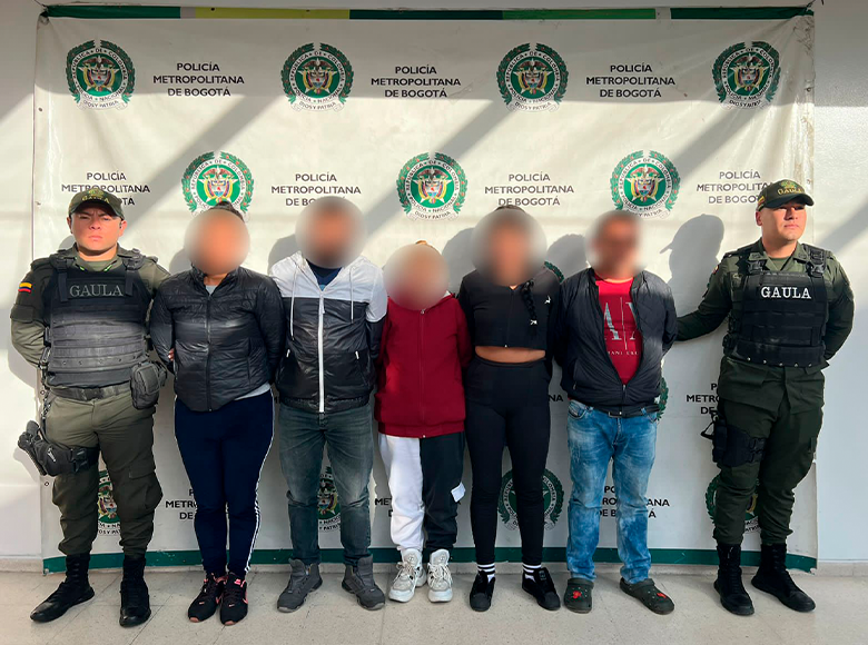 Capturadas 5 personas por extorsión en modalidad de falsa encomienda. Esta estructura era conformada por 3 mujeres y 2 hombres, quienes operaban con internos del centro penitenciario de Girardot. 