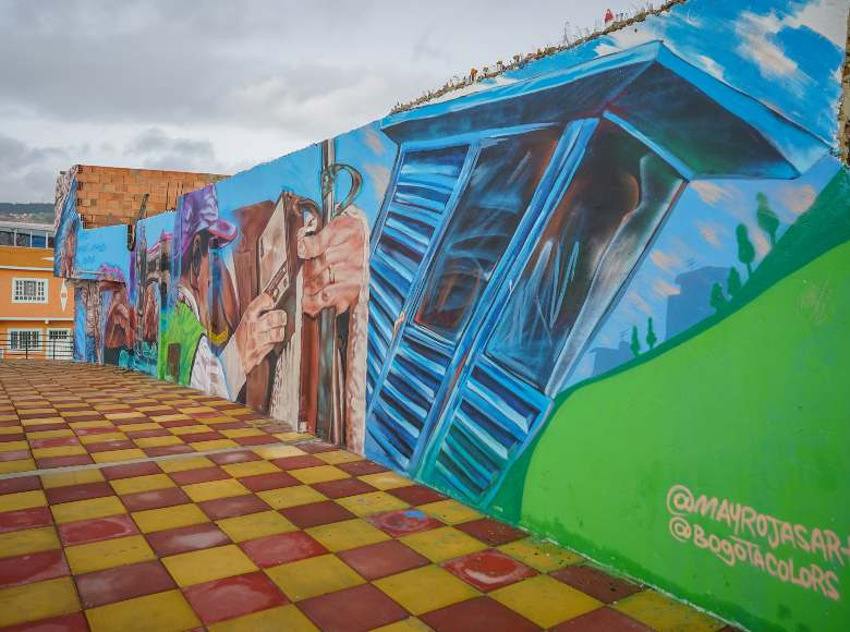 Los murales creados en Ciudad Bolívar es un proyecto que ayuda a revitalizar el barrio. 