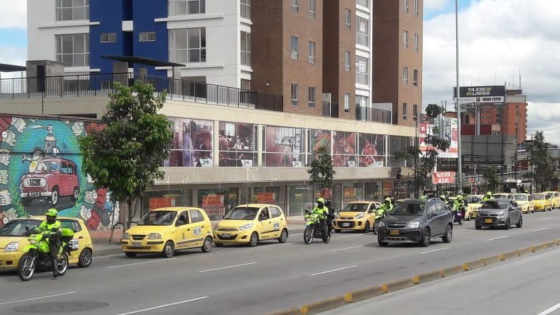 Toma de una cámara de seguridad en el que se observa un aspecto del paro de taxistas.