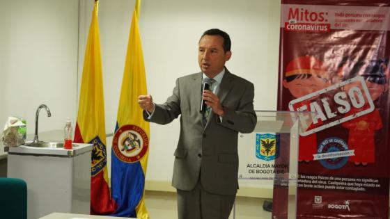 Fotografía del secretario de salud