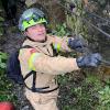 Rescate de las dos personas que cayeron a un barranco en Monserrate 