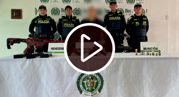 Capturado hombre que portaba armas y fusil con miras telescópicas en Bogotá