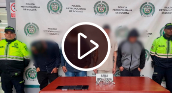 Video: Cuatro capturados tras requisa de la Policía, transportaban un arma 