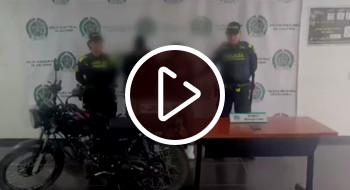 Video: Seguridad en Bogotá dos capturados luego de hurtar celulares en moto