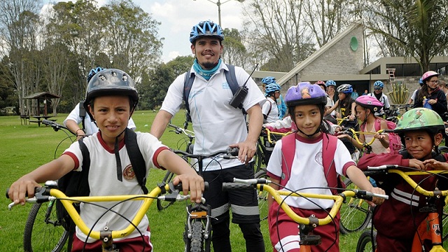 Al Colegio en Bici por toda Bogotá - Foto: Comunicaciones Secretaría de Educación 