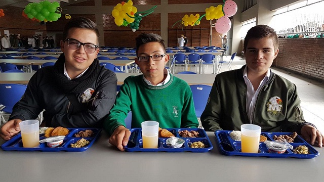 Entrega cocinca móvil colegio Nicolás Esguerra - Foto: Comunicaciones Secretaría de Educación