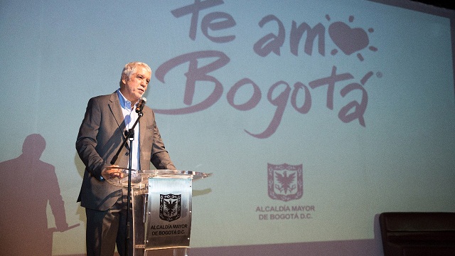 Presentación cacnión homenaje al papa Francisco - Foto: Alcaldía Bogotá / Andrés Sandoval