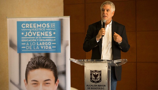 Presentación estampilla universidades- Foto: Comunicaciones Alcaldía Bogotá / Diego Bauman 