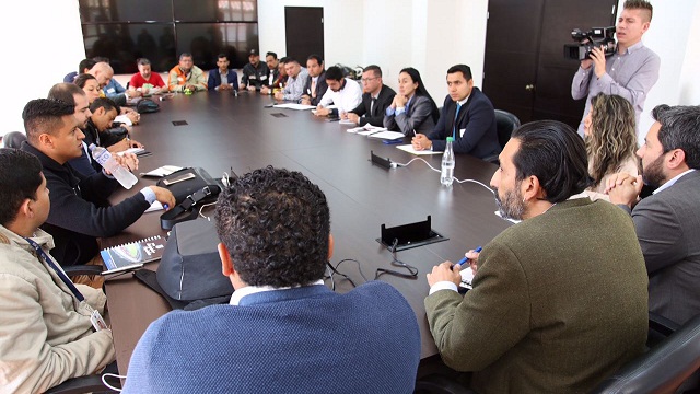 Encuentro con los representantes de los motociclistas de la ciudad - Foto: Comunicaciones Secretaría de Gobierno