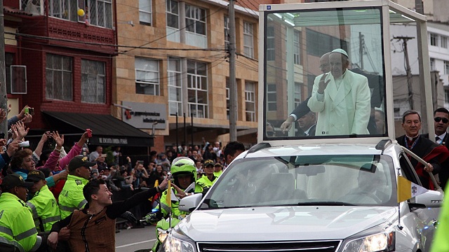 Despedida del papa - Foto:Secretaría de Integración Social/Néstor Silva 