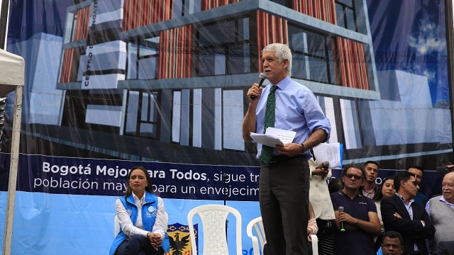 Engativá tendrá nuevo centro para adultos mayores - Foto: Alcaldía Mayor de Bogotá/Diego Baumán