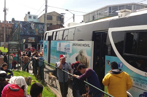 Peñalosa entrega viviendas gratis - Foto: Prensa Alcaldía Mayor de Bogotá