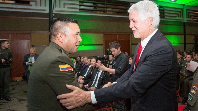 Primer Premio a Mejor Policía Metropolitano - Foto: Alcaldía Mayor de Bogotá - Andrés Sandoval