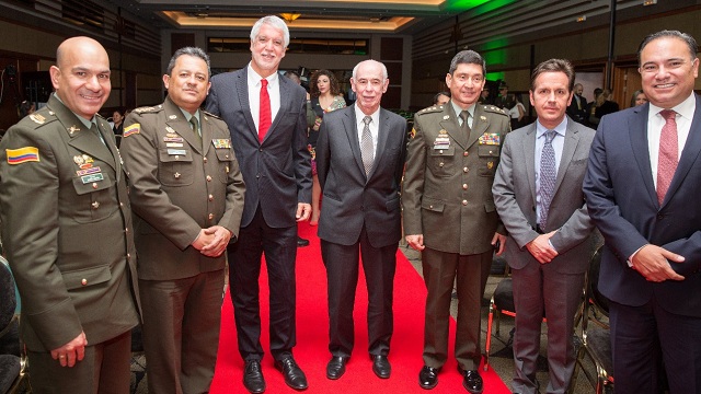 Primer Premio a Mejor Policía Metropolitano - Foto: Alcaldía Mayor de Bogotá - Andrés Sandoval