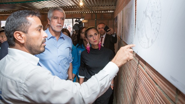 Primera pieda del colegio San José Maryland en Bosa - Foto: Alcaldía Mayor de Bogotá/Andrés Sandoval