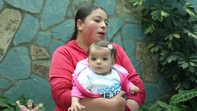 Caso exitoso de niña que recuperó tras registrar desnutrición - Foto: Diego Bauman