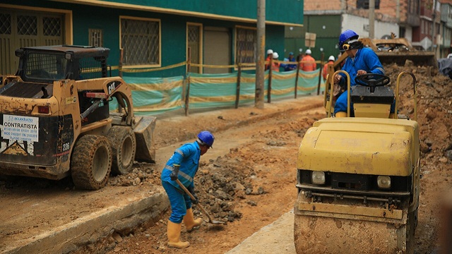 Renovación de redes de alcantarillado en Bosa