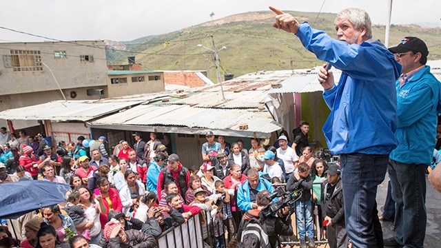 Alcalde Enrique Peñalosa anuncia nuevas obras para Caracolí - FOTO: Prensa Alcaldía Mayor