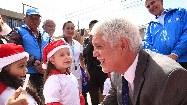 Alcalde Peñalosa entregó 10 CAPS que ayudan a descongestionar las urgencias de los hospitales del Distrito. Foto: Alcaldía Mayor